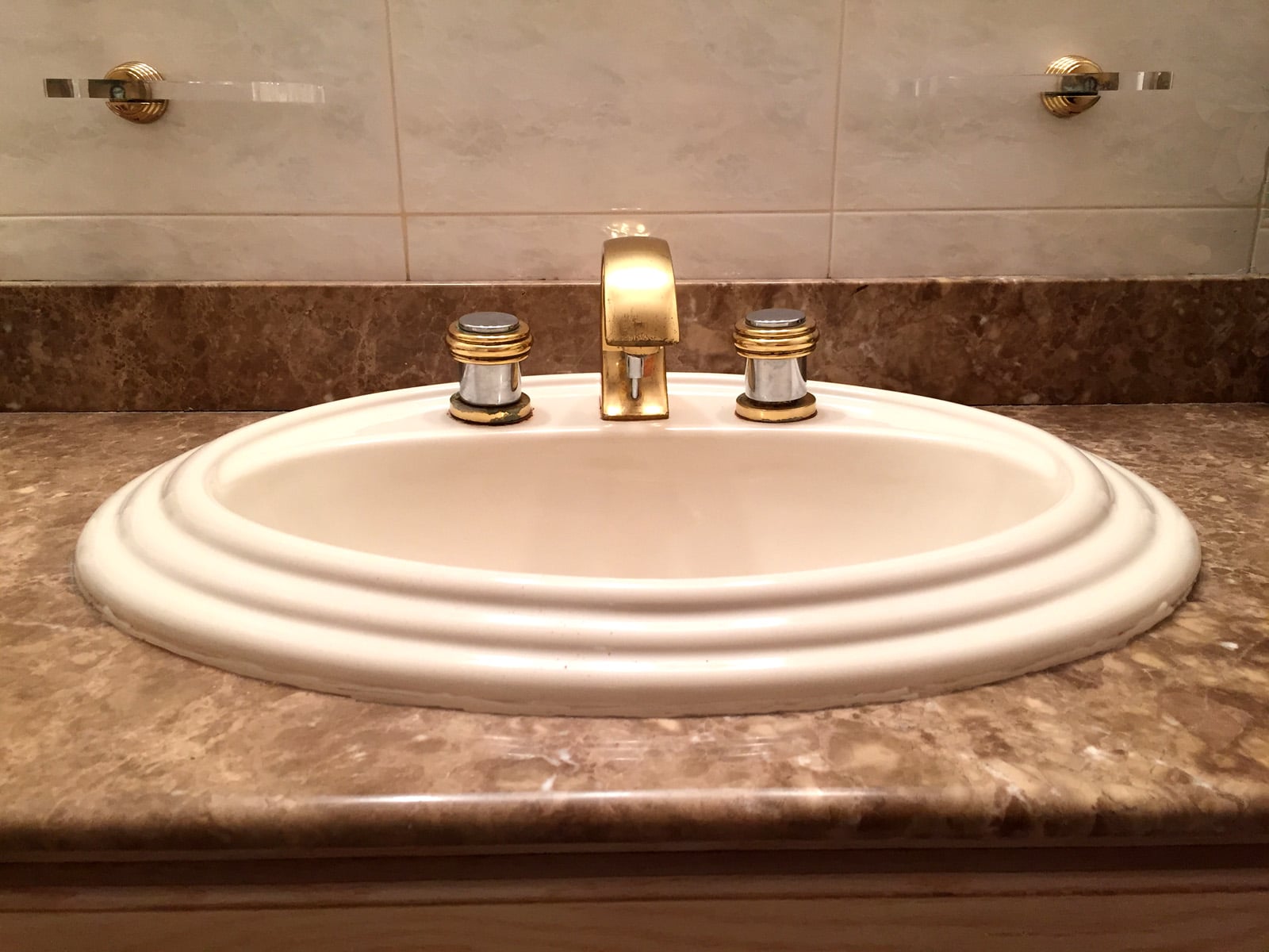 bathroom sink air gap